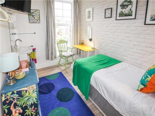 Lansdowne Simply Stay Redruth Ngoại thất bức ảnh