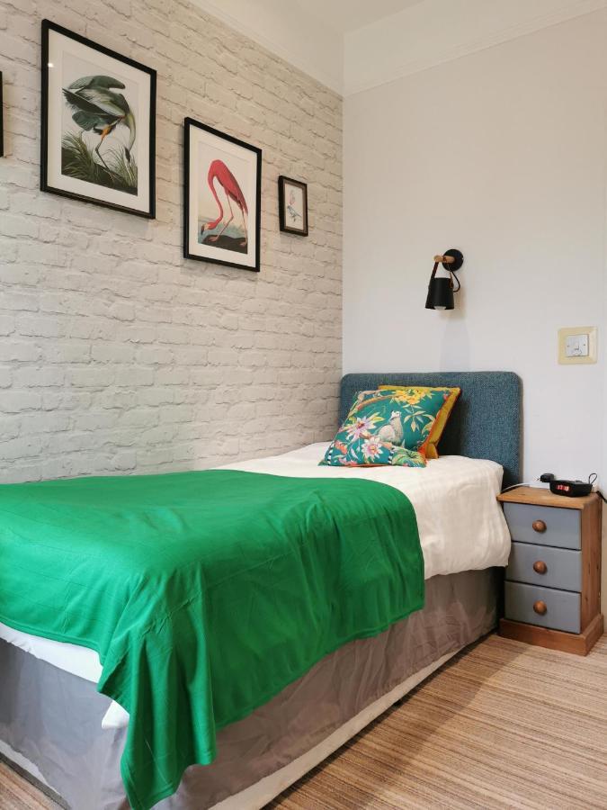 Lansdowne Simply Stay Redruth Ngoại thất bức ảnh